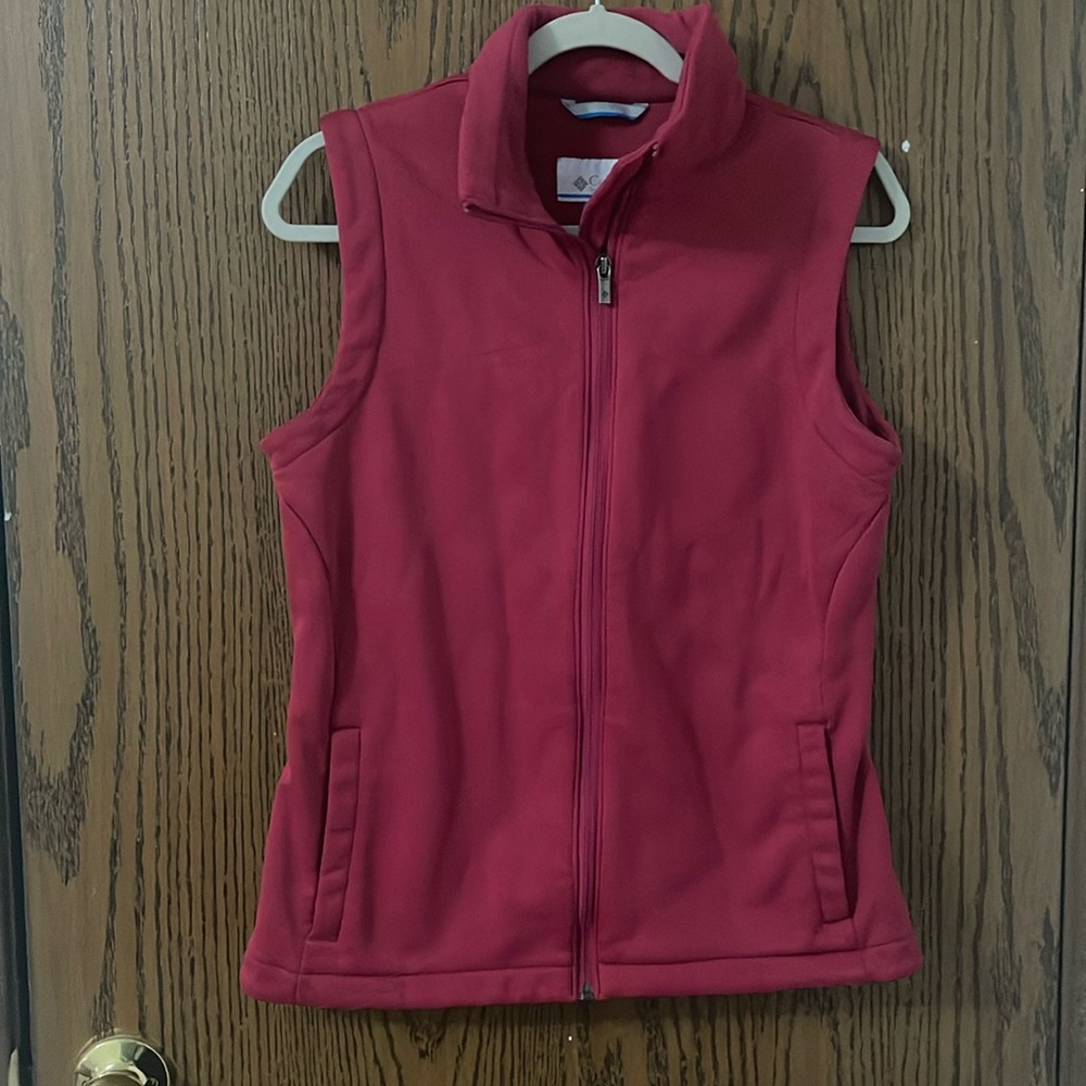 Columbia Fleece Lined Maroon Vest Womens Medium Zipper Pockets EUC Activewear